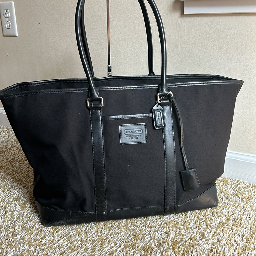 Coach - Picture 2 of 14